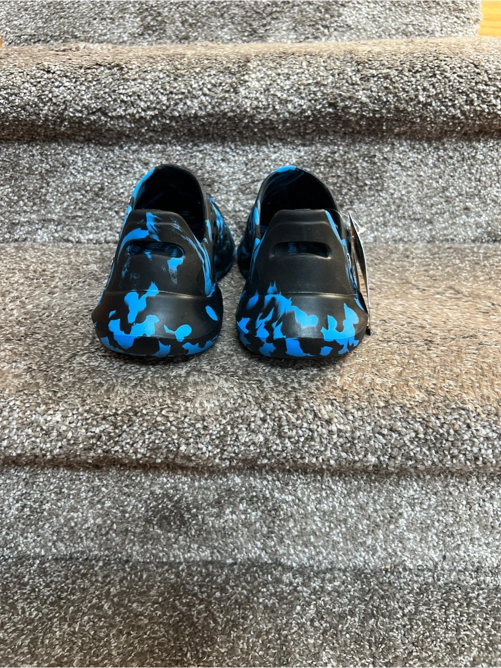 NWT Rugged Shark Slip On Water Shoes Boys 4